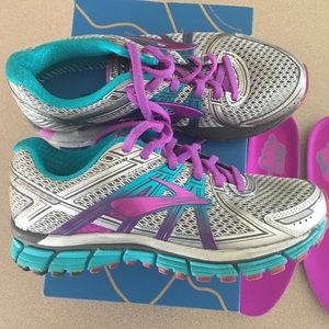 Brooks Adrenaline GTS